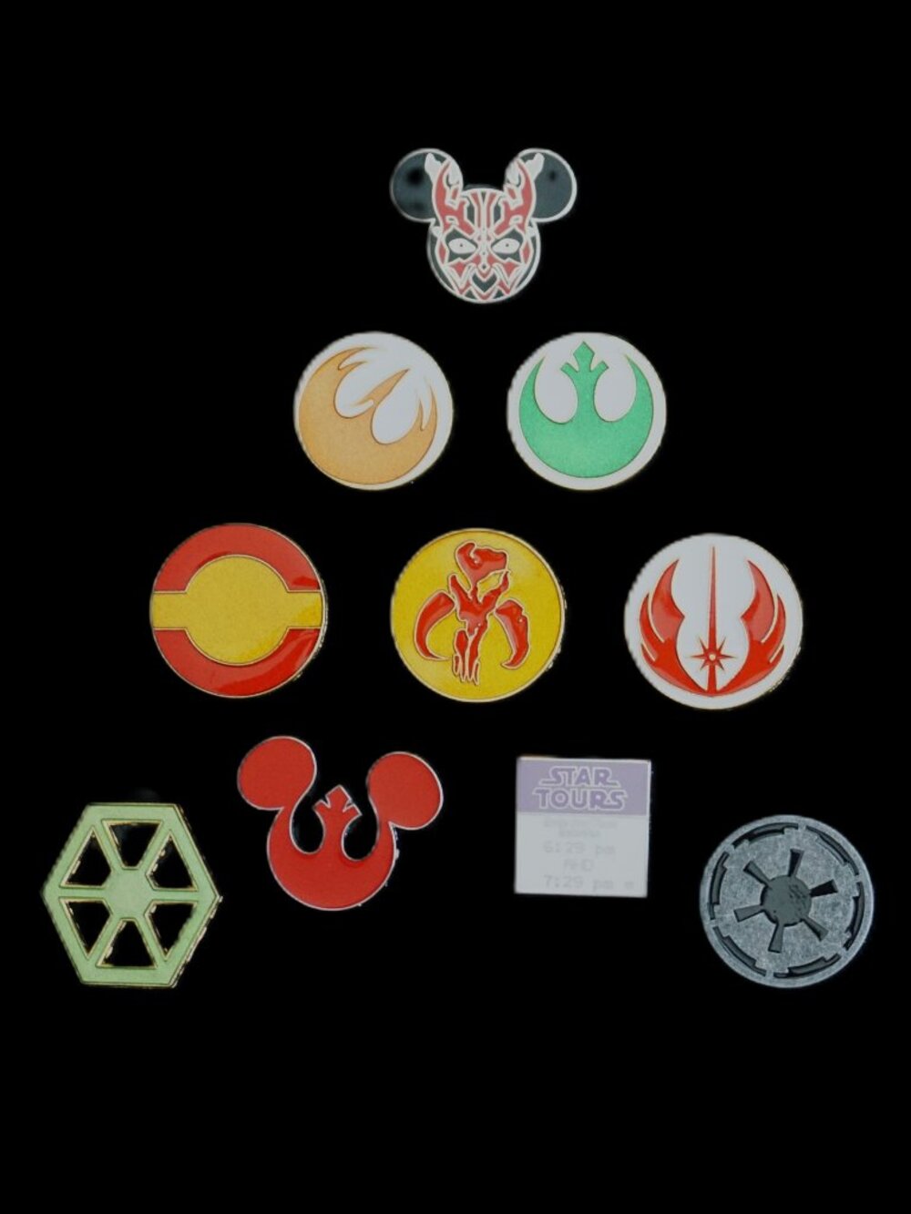 Disney Pin Trading 10 Pin Lot Featuring Star Wars (059)